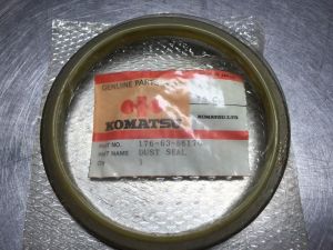 DUST SEAL