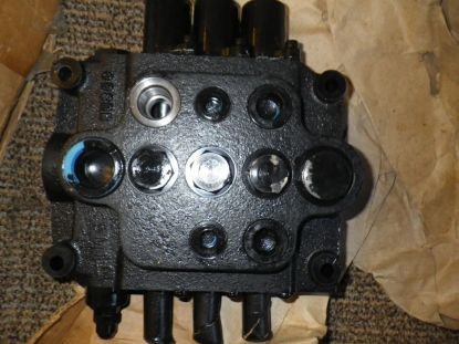 Picture of Hydraulic Valve Asembly