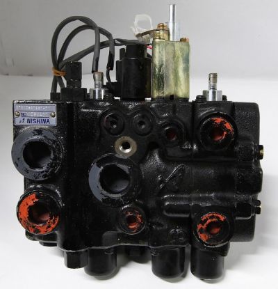 Picture of Hydraulic Valve-3 Spool