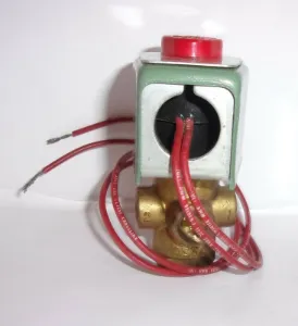 Brass 3-Way 24V 50PSI Solenoid Valve