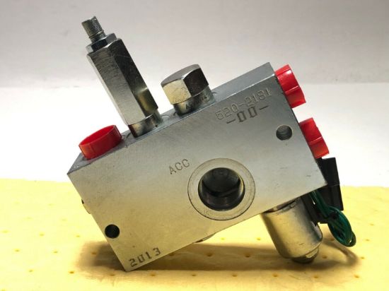 Picture of MANIFOLD GP-CONTROL  -IMPLEMENT PILOT PRESSURE