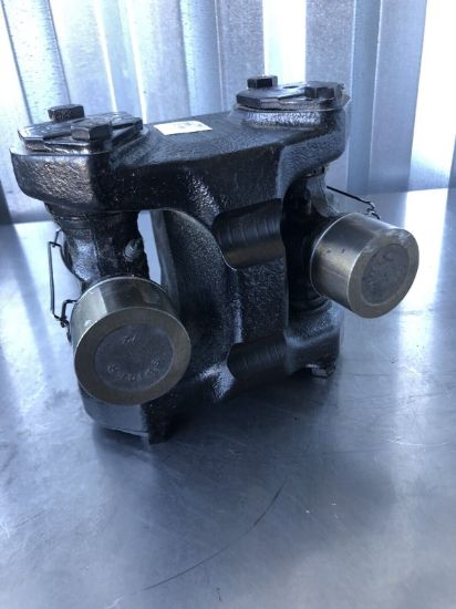 Picture of UNIVERSAL JOINT GP  -DRIVE SHAFT, REAR