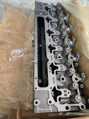 Picture of CYLINDER HEAD
