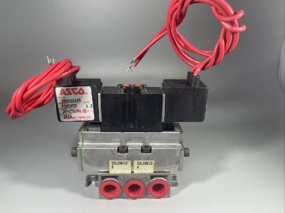 Picture of Pneumatic Double Solenoid Valve 1/4 npt 120 volts