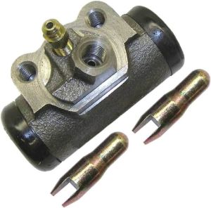 WHEEL CYLINDER - RH