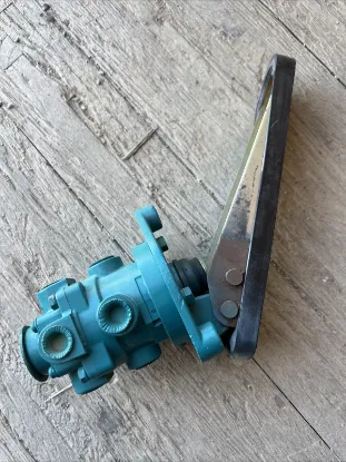 Picture of BRAKE VALVE