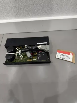 Picture of REGULATOR-VOLTAGE SRA