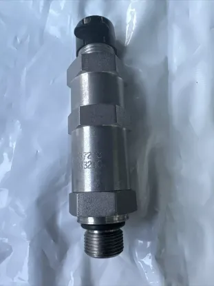 Picture of REGULATOR FUEL PRESS CHK VLV