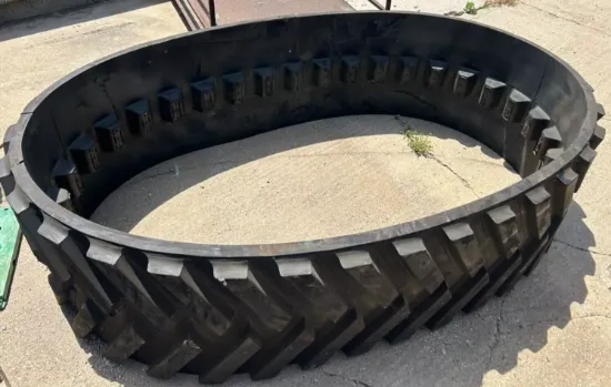 Picture of Rubber Track, 24 inch wide