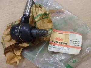 TIE ROD END RH