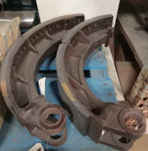 BRAKE SHOE