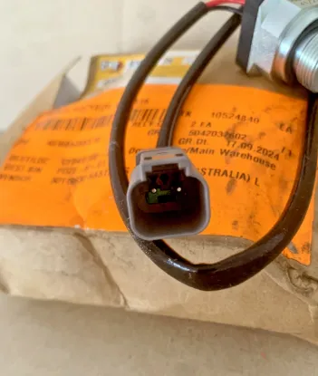 Picture of Oil Contamination Switch