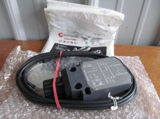 Picture of Switch A2B With Retainer Clip