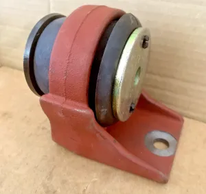 MOUNT RUBBER