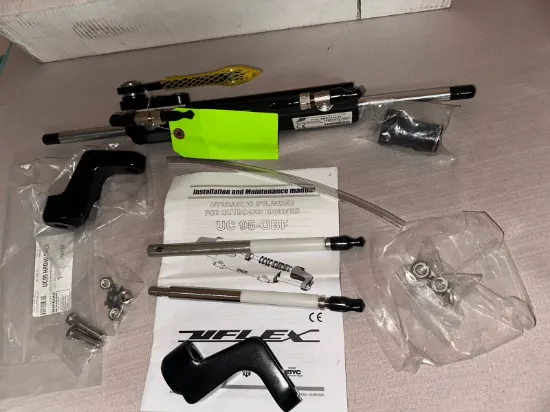 Picture of Steering Cylinder 150 HP